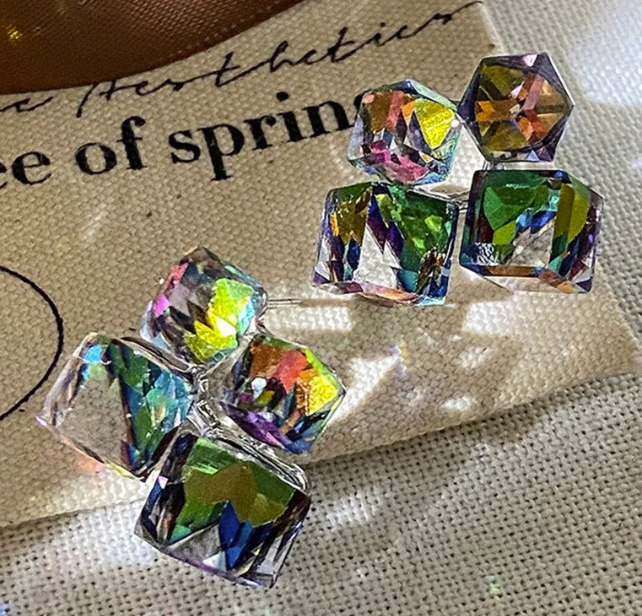 Geometric Crystal Earrings - FLY