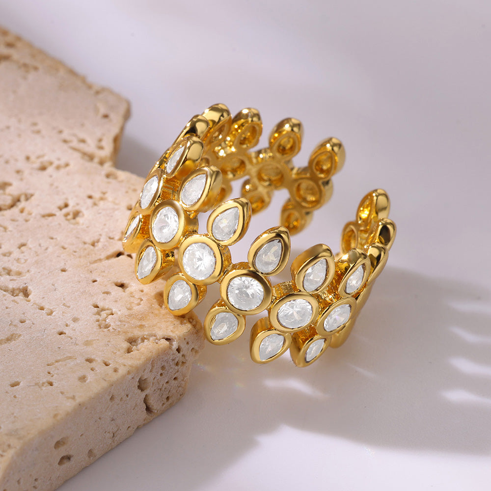 Timeless Twinkle Ring - FLY