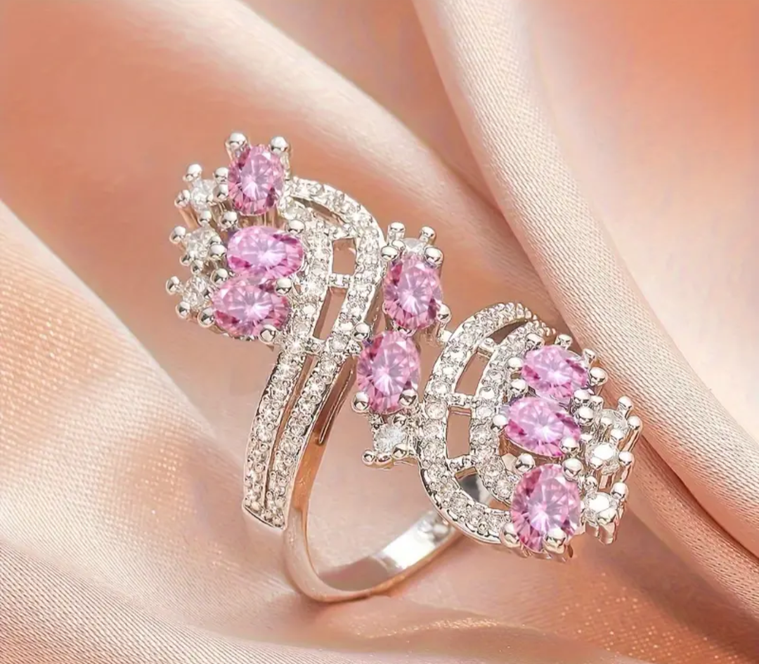 Symmetric Diamond Ring