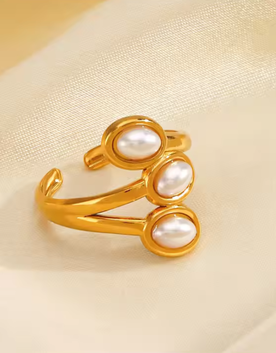 Pearl Trio Ring