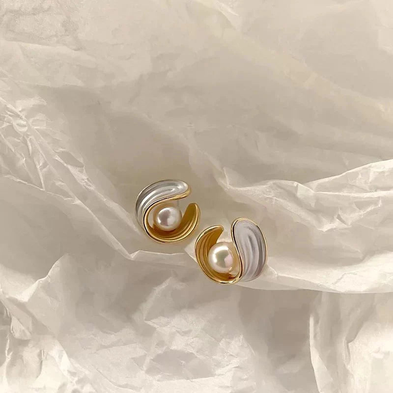 Oyster Pearl Studs - FLY
