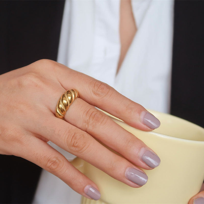 Vintage Gold Ring - FLY
