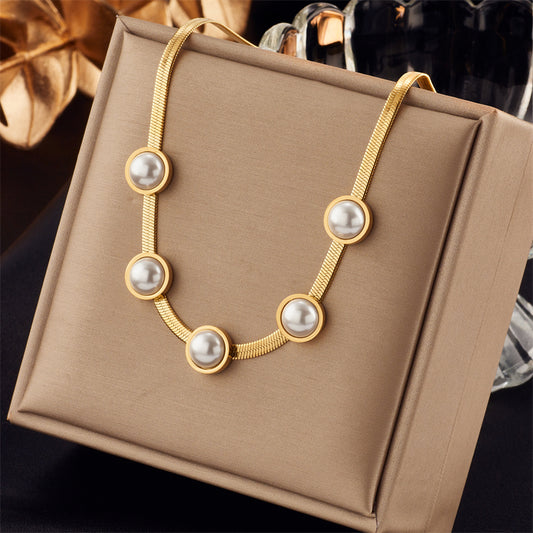 Penta Pearl Necklace
