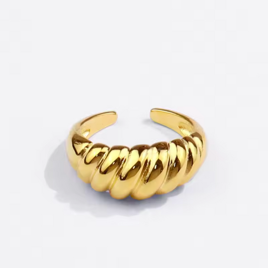 Vintage Gold Ring - FLY