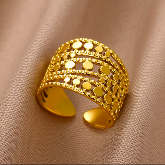 Gold Knot Ring