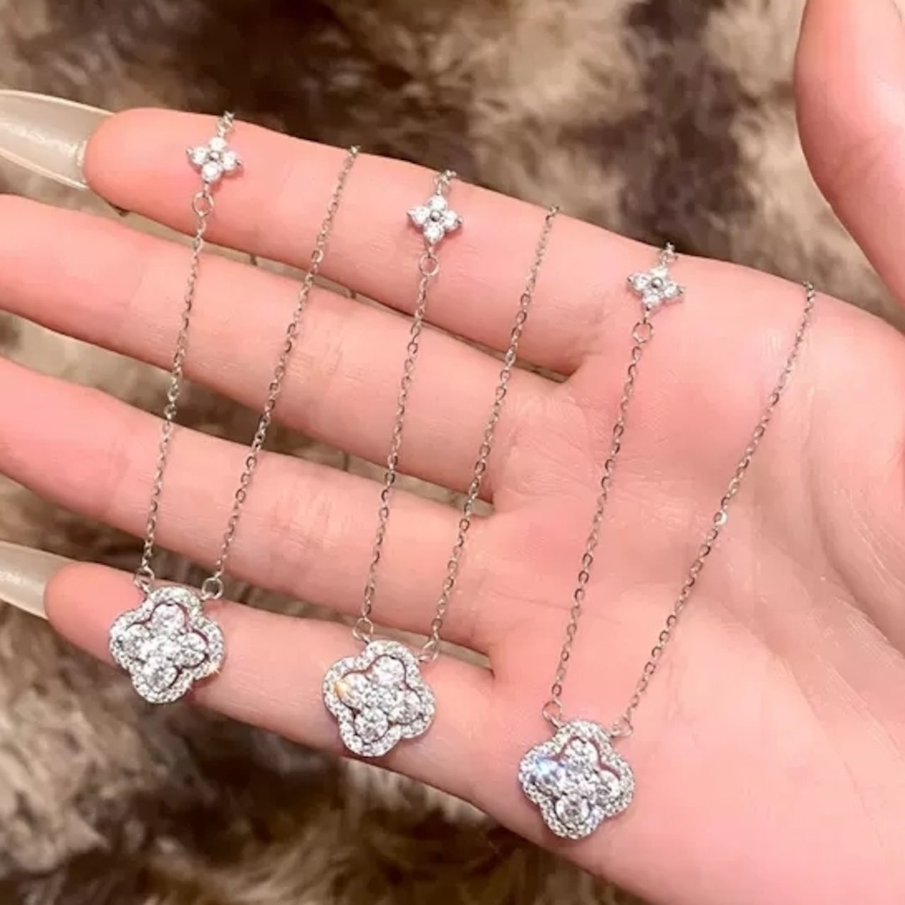 Silver Clover Pendant