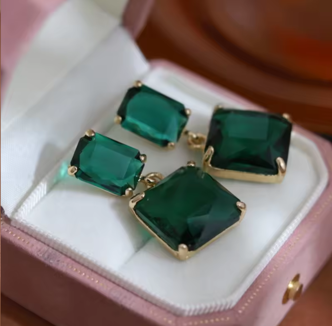 Minty Dangle