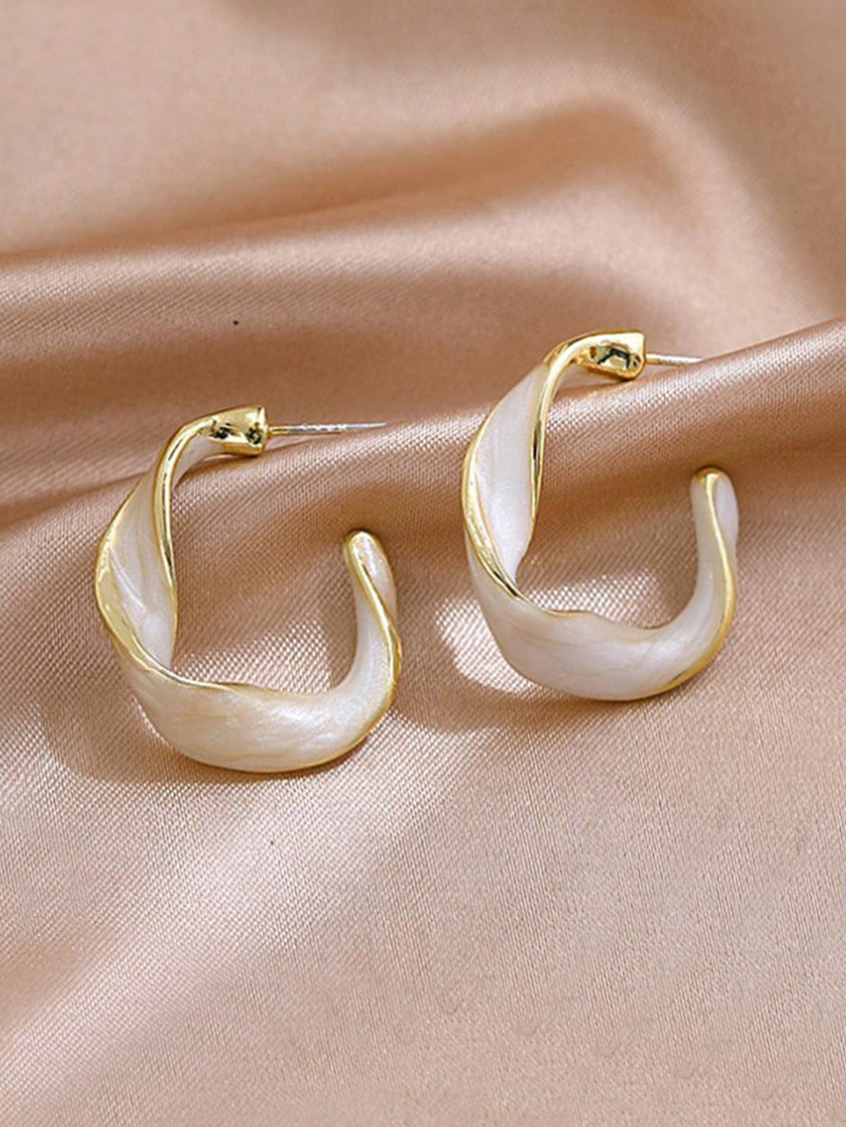 Twisted Hoops