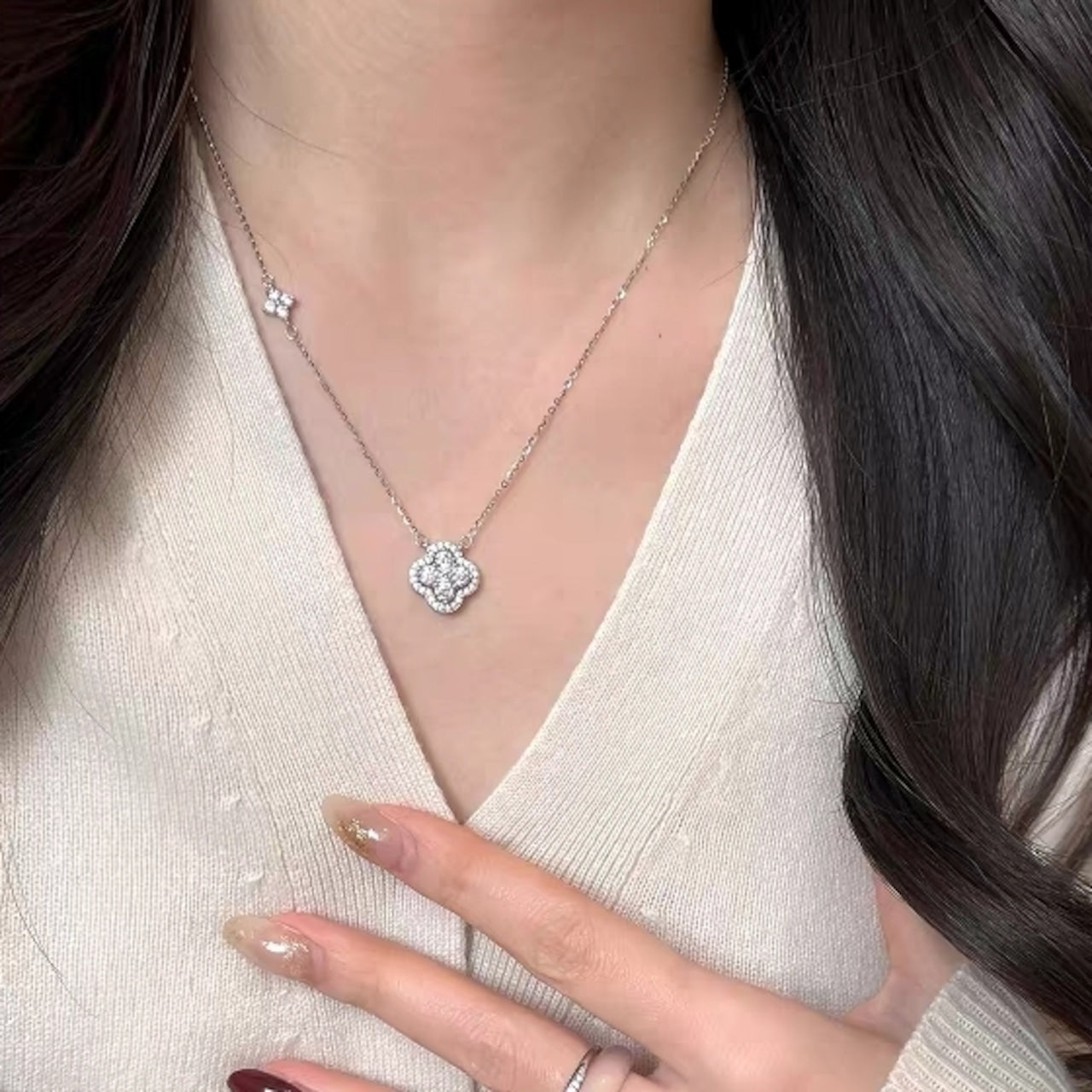 Silver Clover Pendant