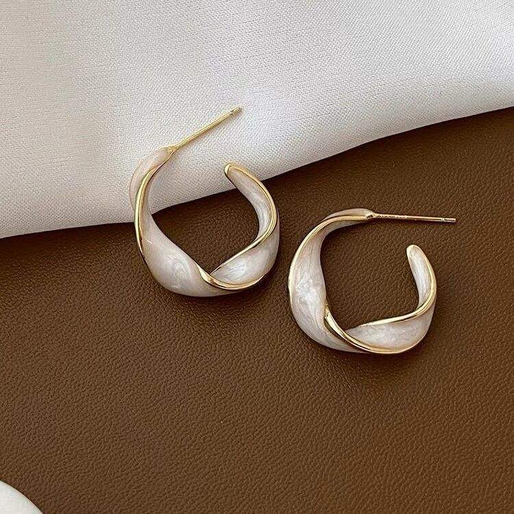Twisted Hoops