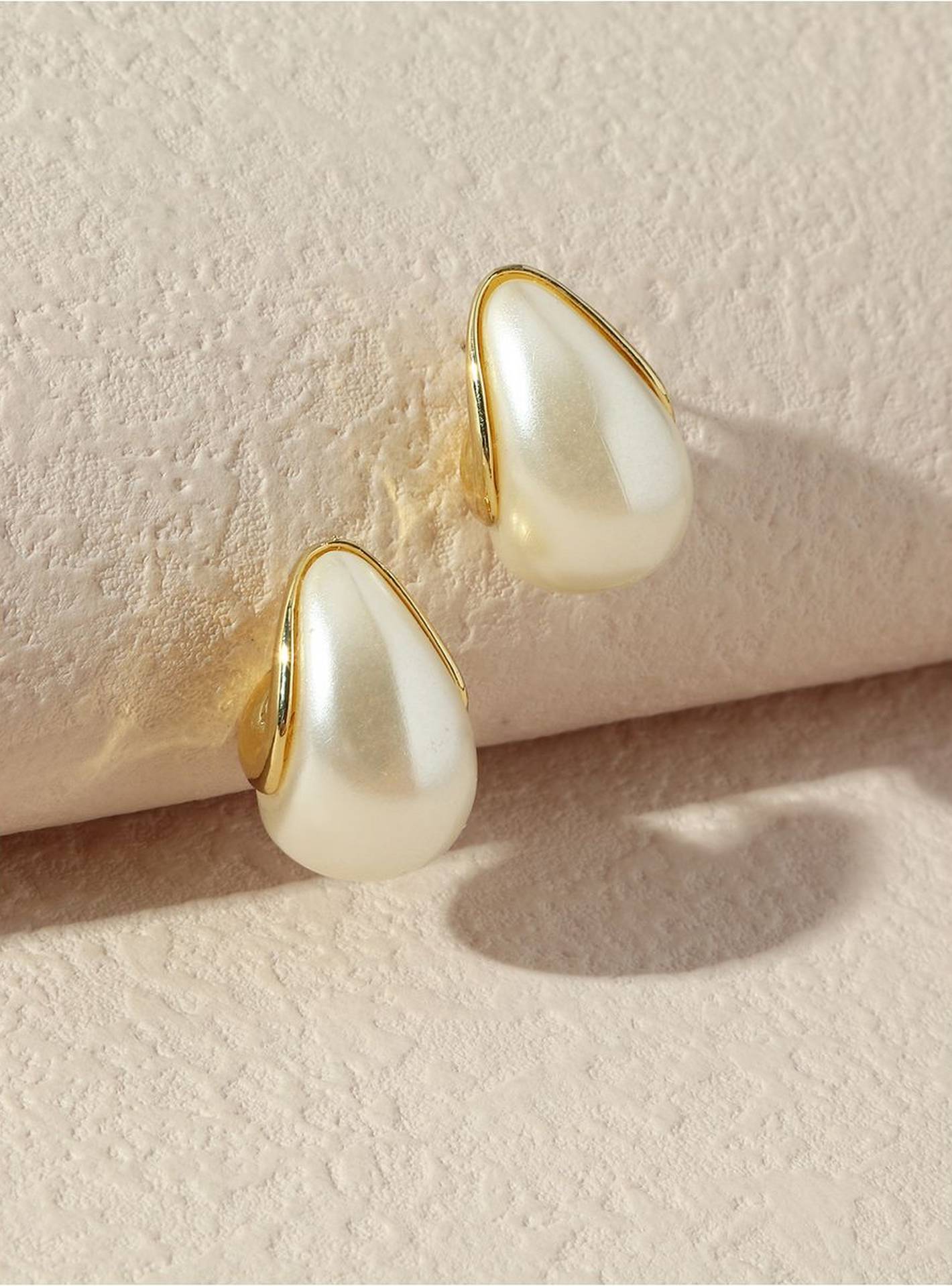 Moonlit Pearl Drops