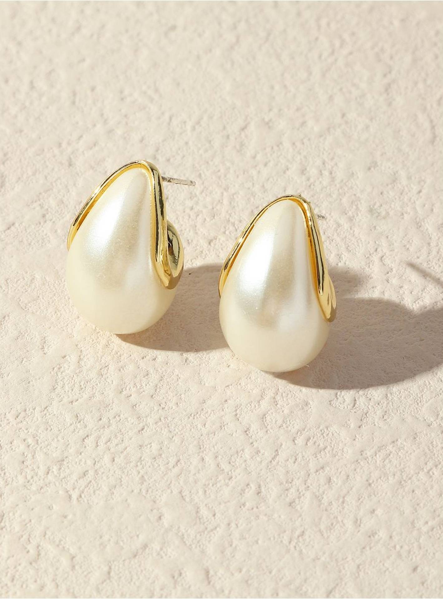 Moonlit Pearl Drops