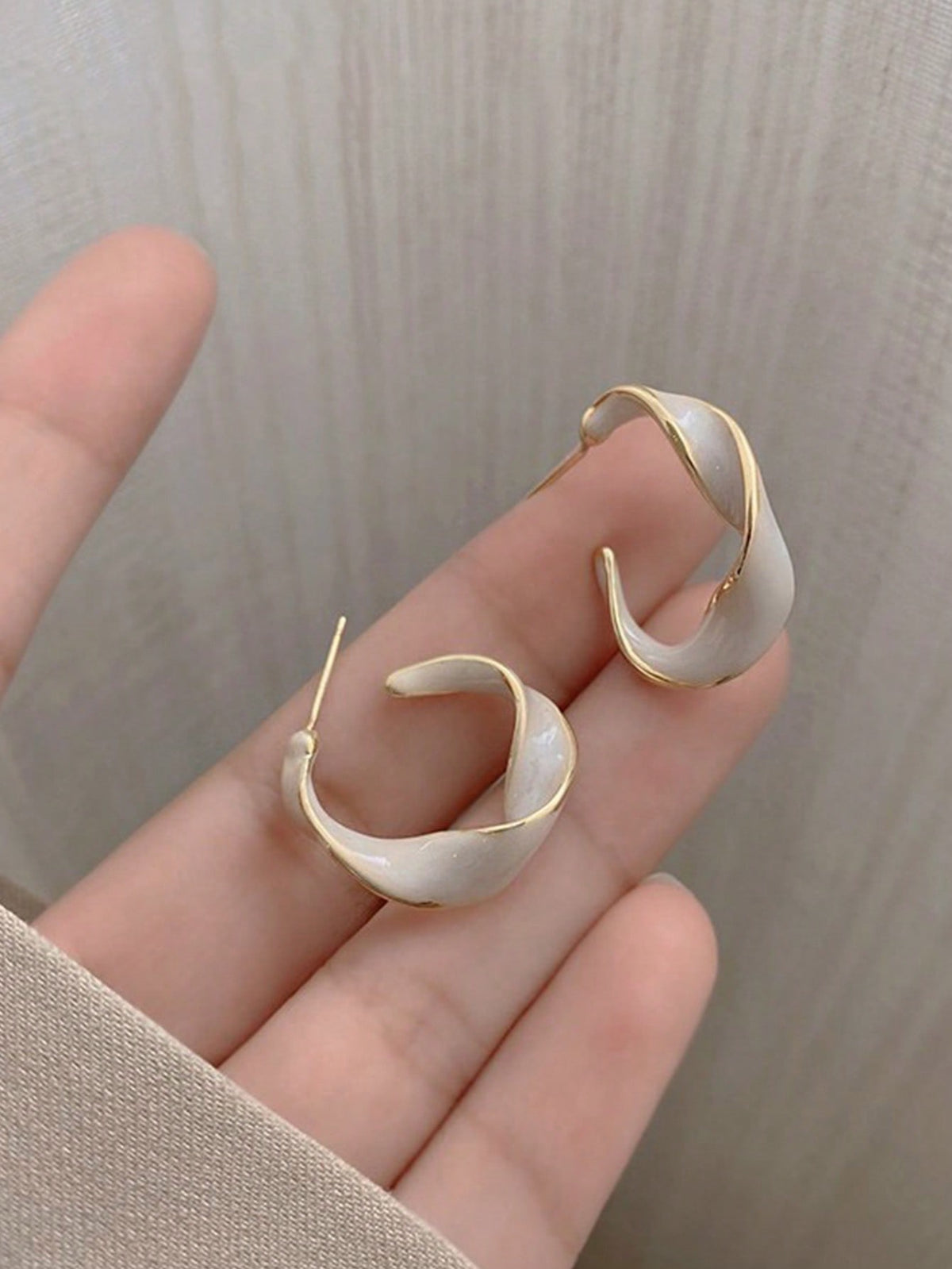 Twisted Hoops
