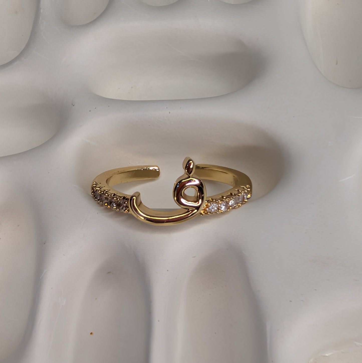 Harf Charm Ring