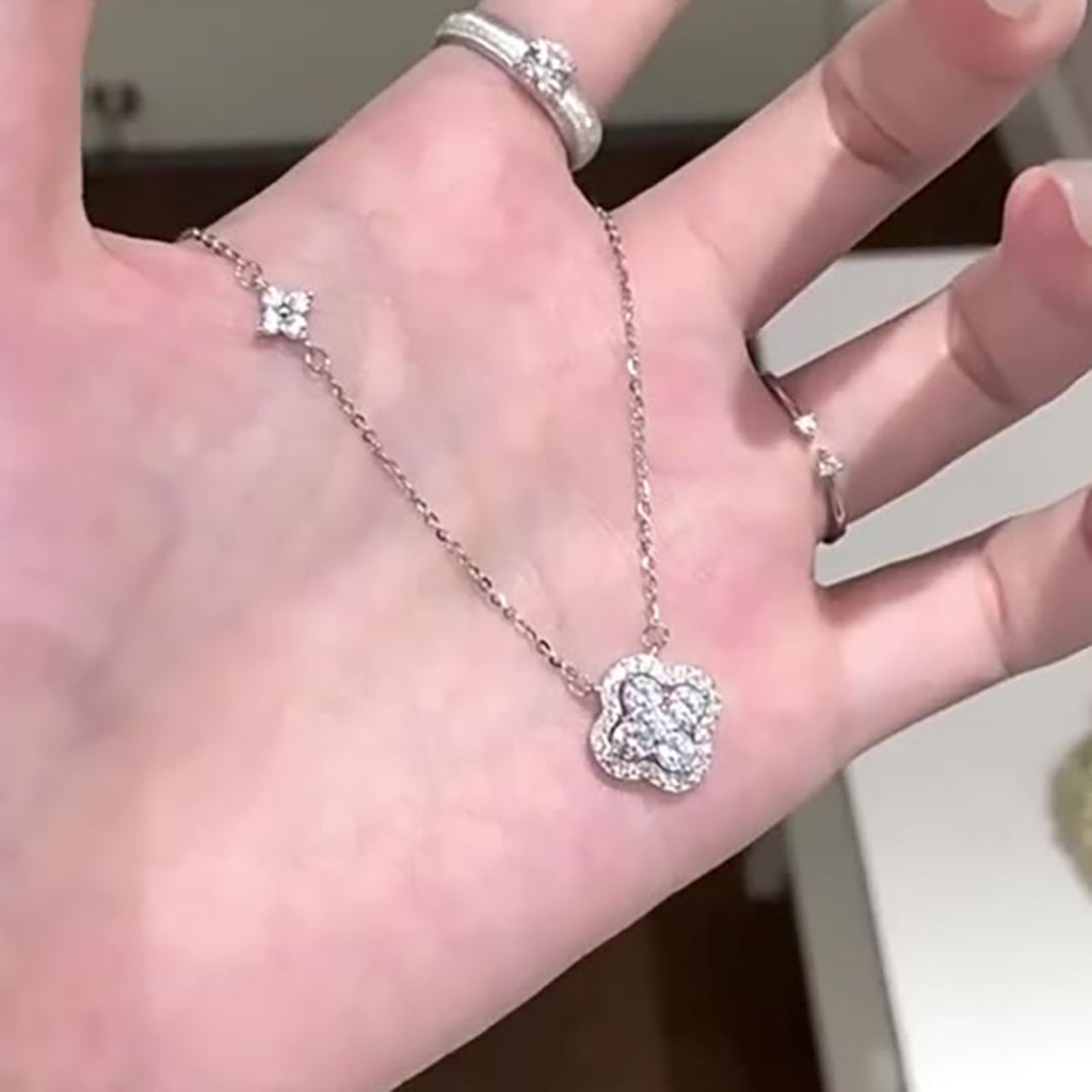 Silver Clover Pendant