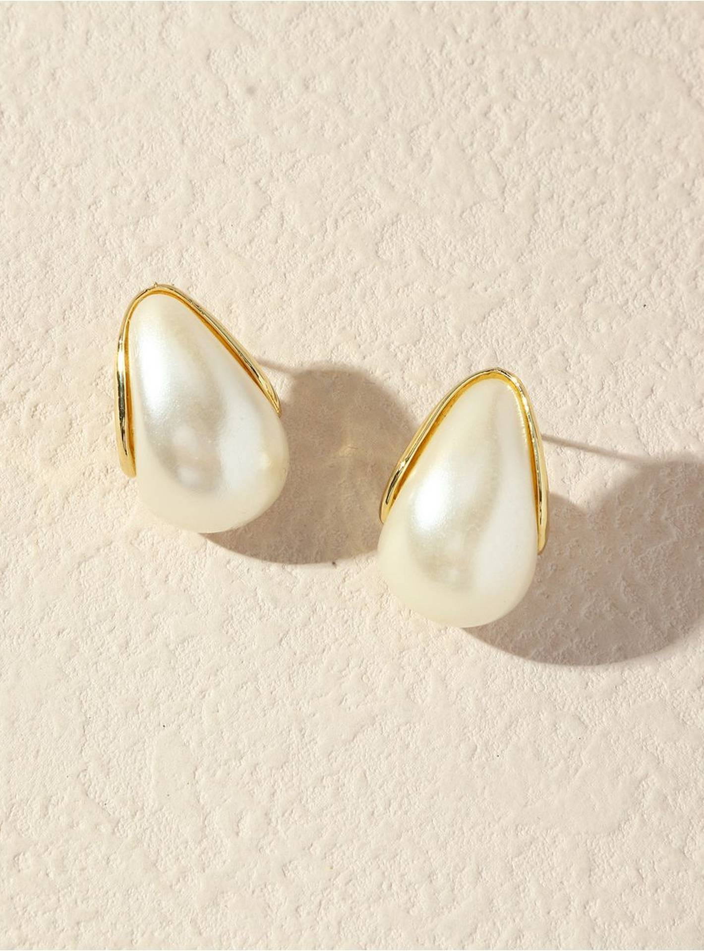Moonlit Pearl Drops