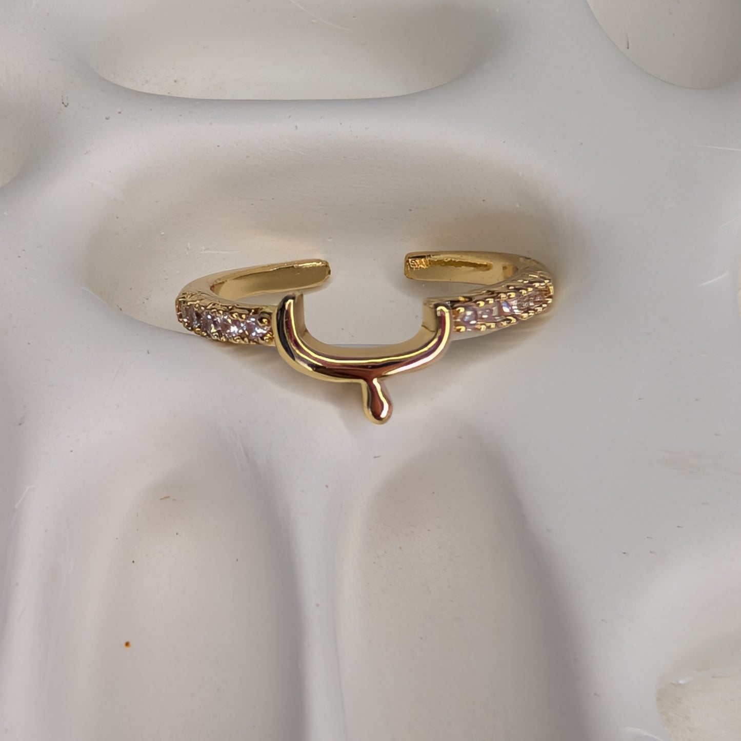 Harf Charm Ring