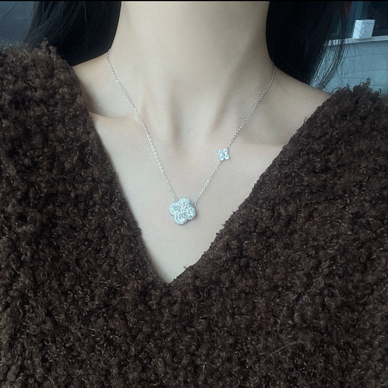 Silver Clover Pendant