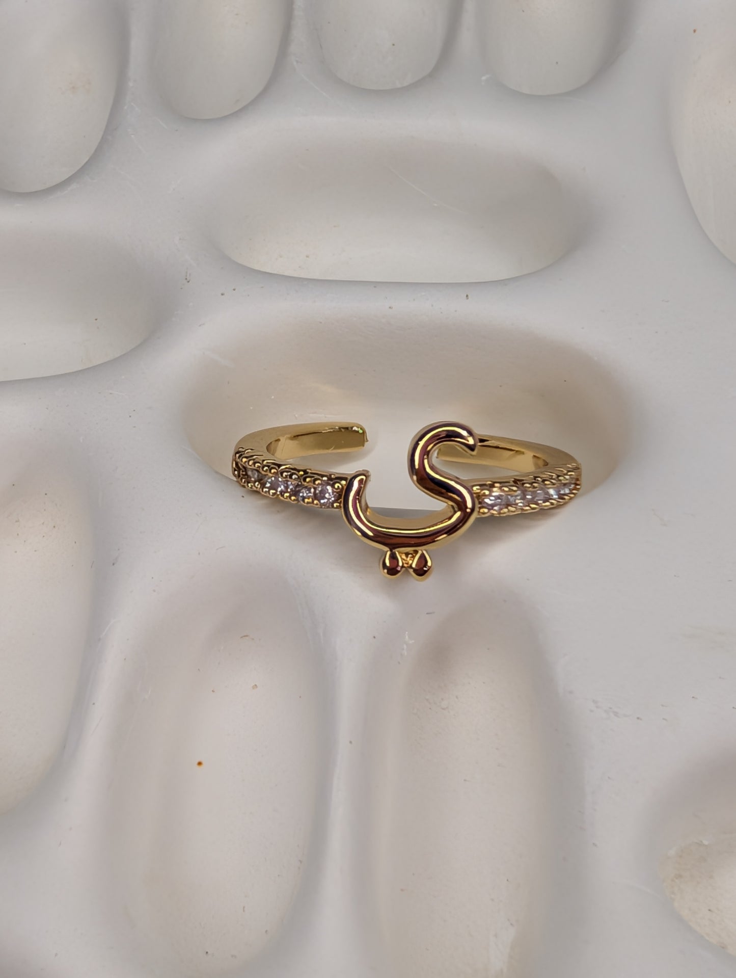 Harf Charm Ring