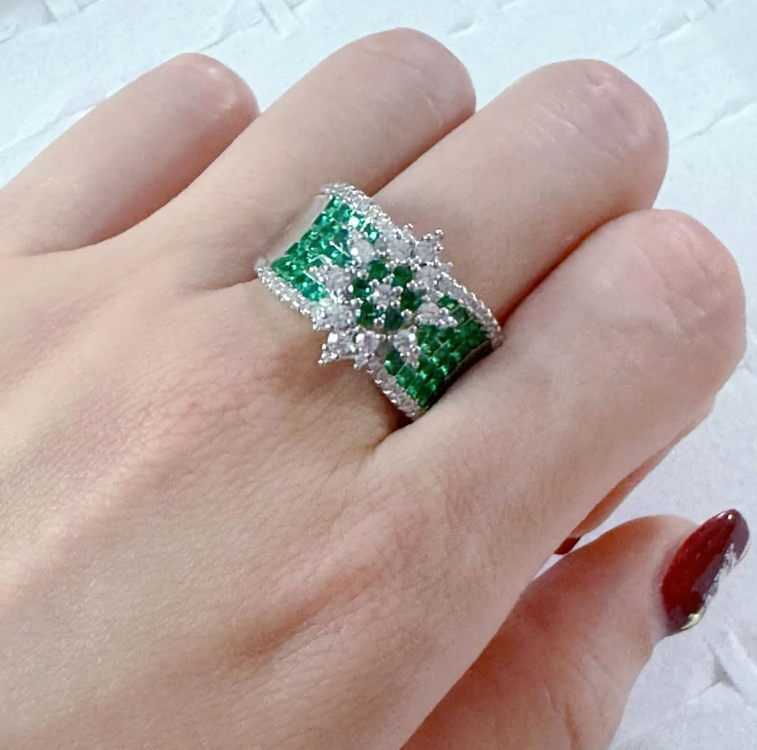 Crownlight Ring
