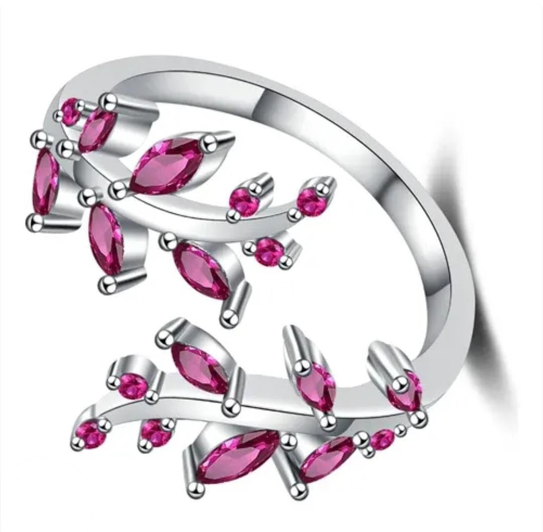 Leafy Charm Ring