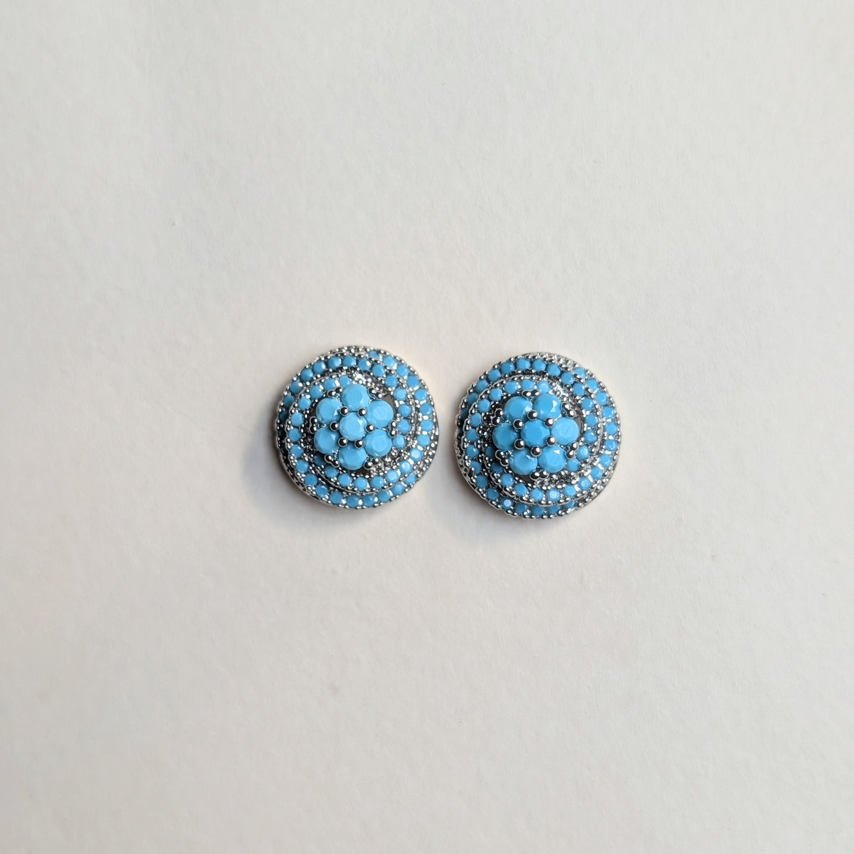 Twister Studs